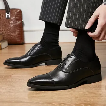 Кожаная обувь для мужчин на шнуровке 2023 Модный Новый комплект свадебных модельных туфель для жениха Большого размера 38-46