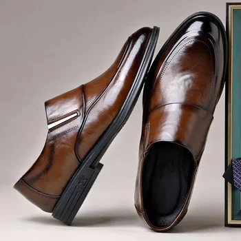 Новая мужская обувь, модная повседневная обувь из натуральной кожи, лаконичные деловые модельные туфли для отдыха, мужские лоферы без застежки