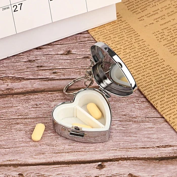 Коробочка для таблеток в форме сердца, маленькая металлическая коробочка для таблеток, портативный футляр для лекарств, органайзер для конфет, контейнер для хранения, для путешествий и домашнего использования