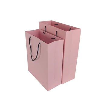Высококачественные пакеты для хранения свадебных подарков, розовые бумажные пакеты с ручками, напечатанные с индивидуальным логотипом, вертикальные бумажные пакеты для одежды